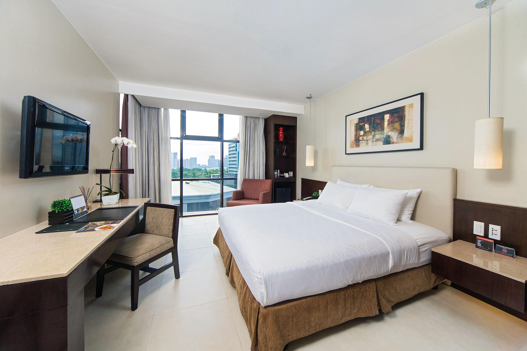 The B Hotel Alabang Muntinlupa City Экстерьер фото