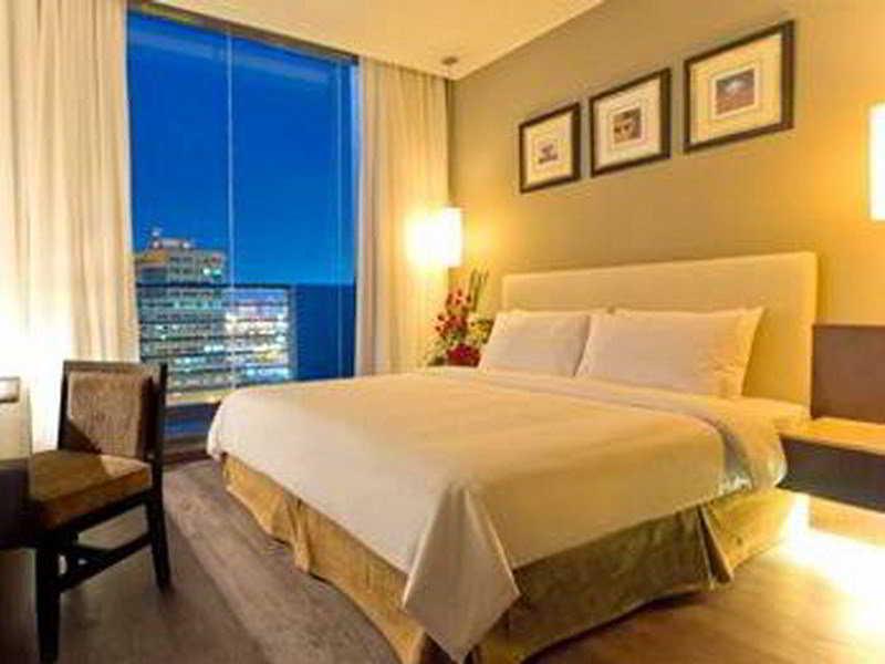 The B Hotel Alabang Muntinlupa City Экстерьер фото