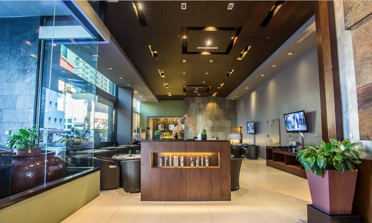 The B Hotel Alabang Muntinlupa City Экстерьер фото