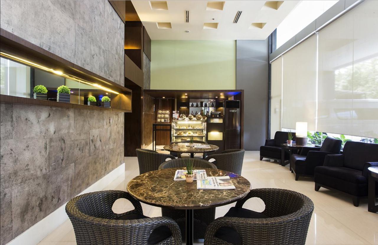The B Hotel Alabang Muntinlupa City Экстерьер фото