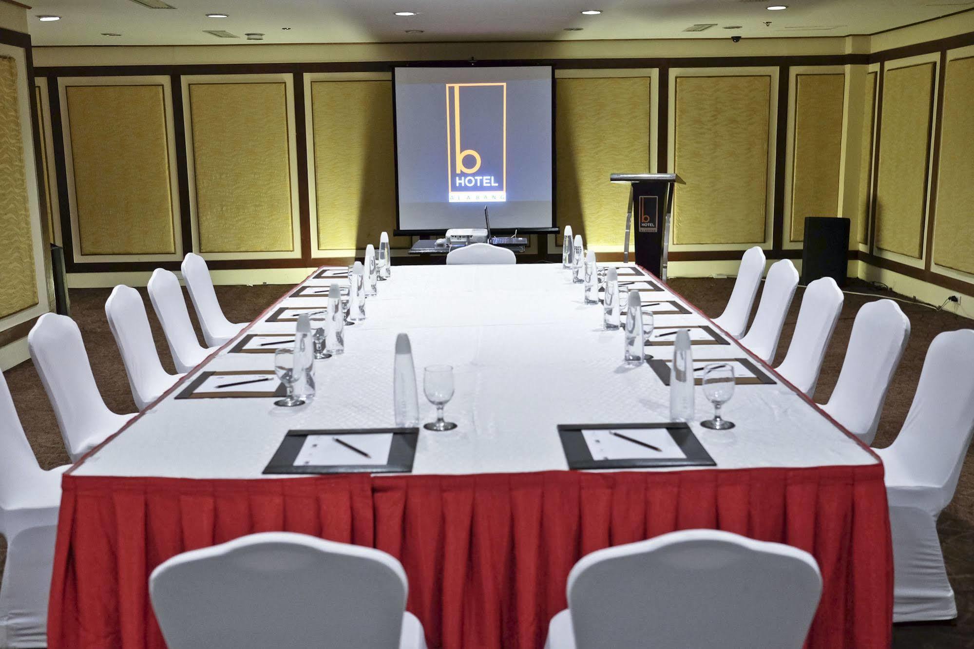 The B Hotel Alabang Muntinlupa City Экстерьер фото